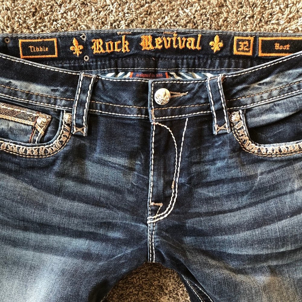 Rock Revival Tibbie Boot size 32 Jeans